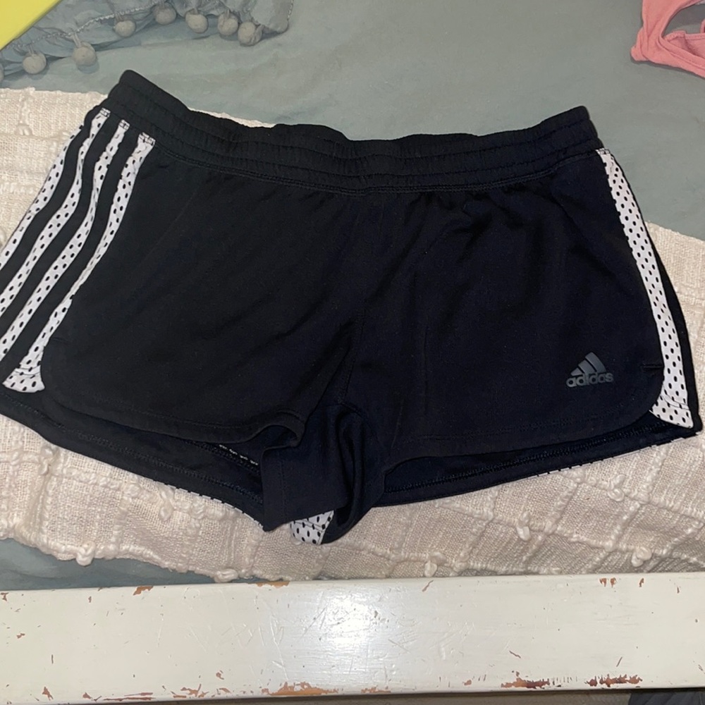 Women’s adidas shorts size m